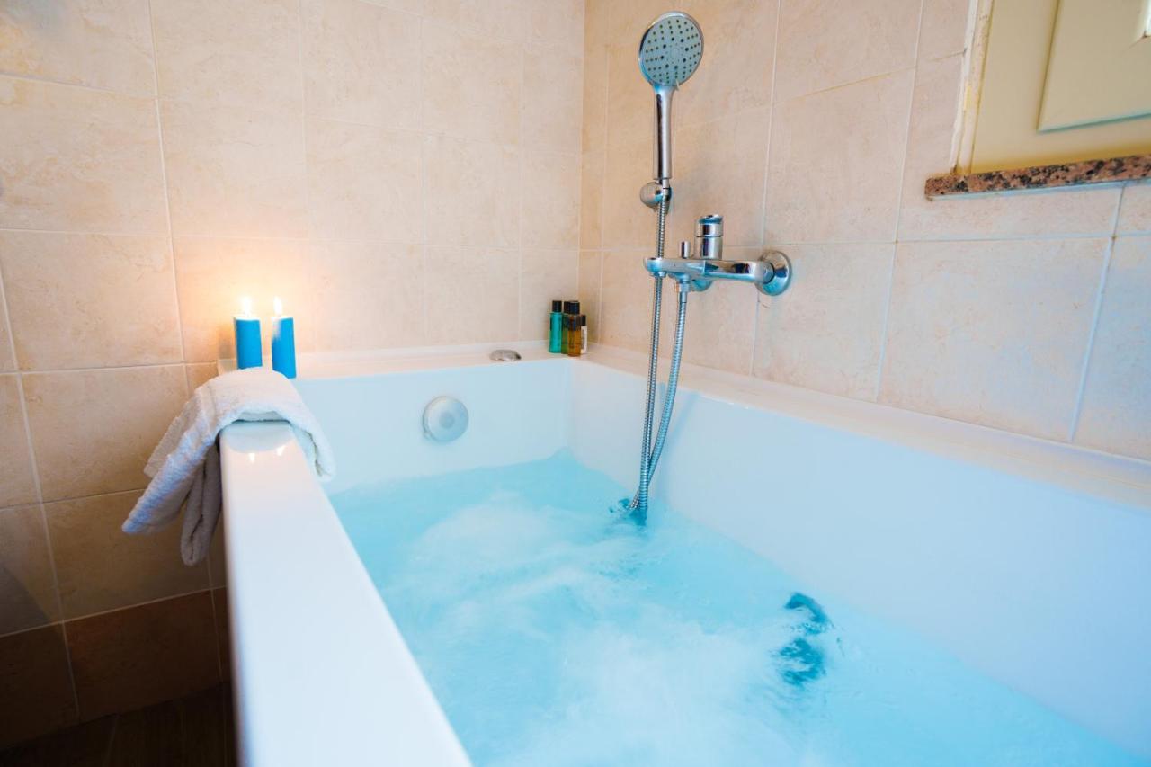 Quattro Torri B&B Санта-Тереза-ди-Рива Экстерьер фото