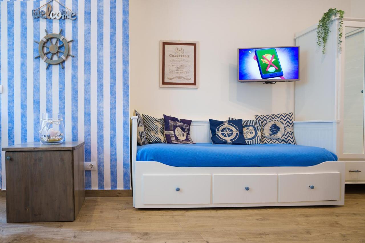 Quattro Torri B&B Санта-Тереза-ди-Рива Экстерьер фото